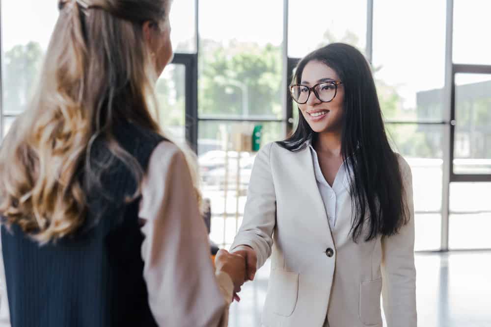 Miami Dog Trainer Guide: 5 Essential Questions to Avoid a Bad Hire